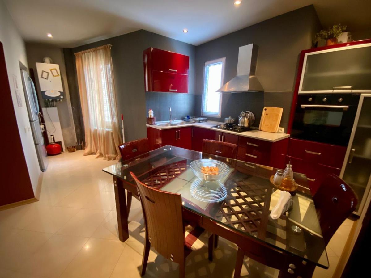 Opera Apartment Tbilisi Eksteriør bilde